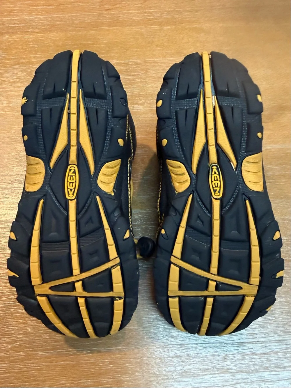 Keen Kids Pagosa Mid WP Hiking Boots Waterproof Cascade Brown/Tawny Olive Sz 1